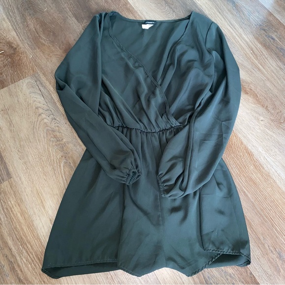 Dark Green Romper - Picture 2 of 3